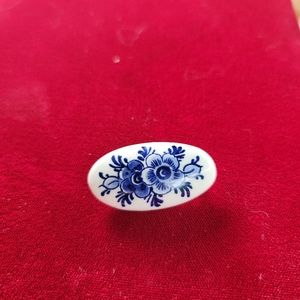 Vtg Ceramic Pin